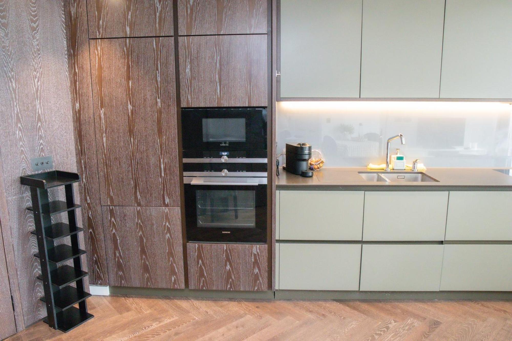 Luxury Apartment Steps From Battersea Power St And Close To Victoria & Chelsea London Exteriör bild