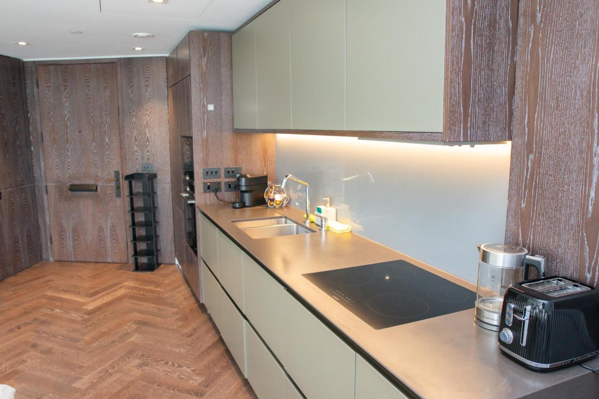Luxury Apartment Steps From Battersea Power St And Close To Victoria & Chelsea London Exteriör bild