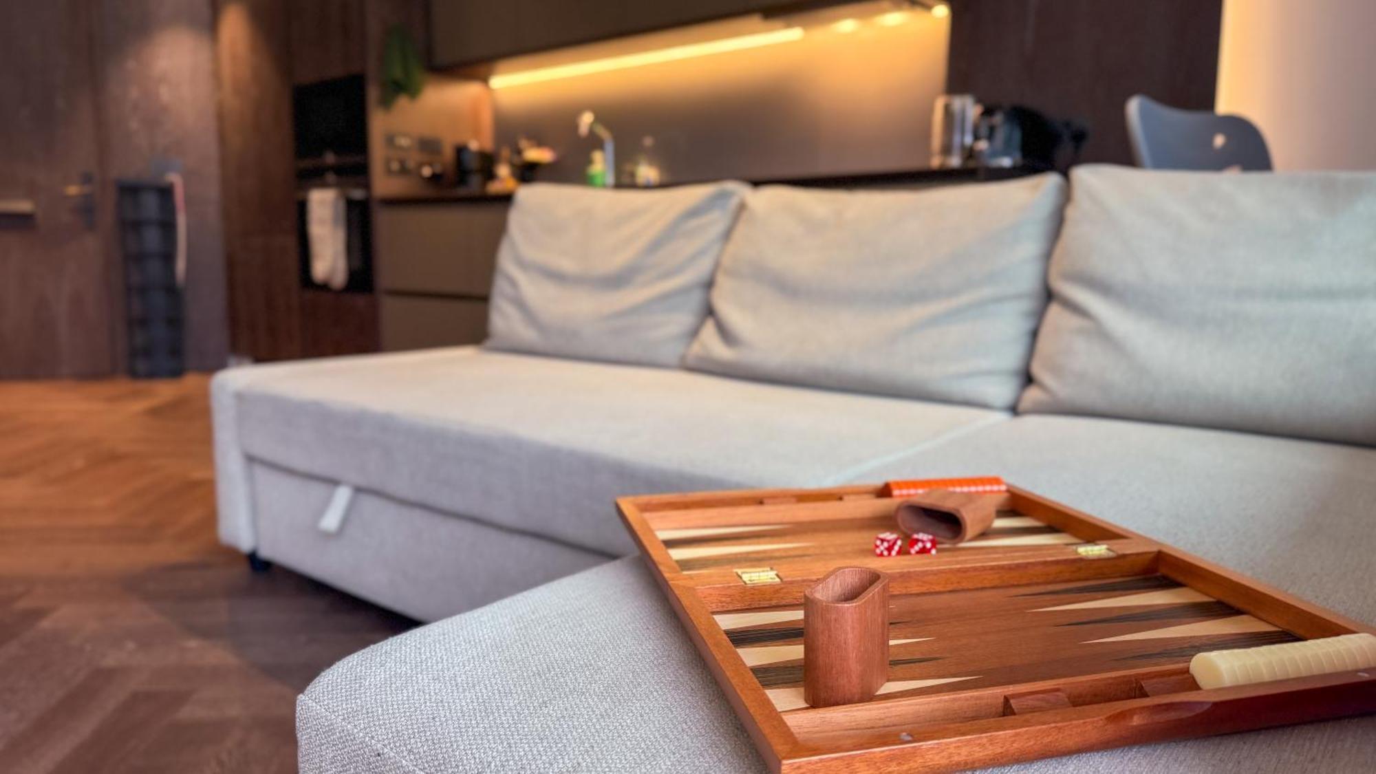 Luxury Apartment Steps From Battersea Power St And Close To Victoria & Chelsea London Exteriör bild