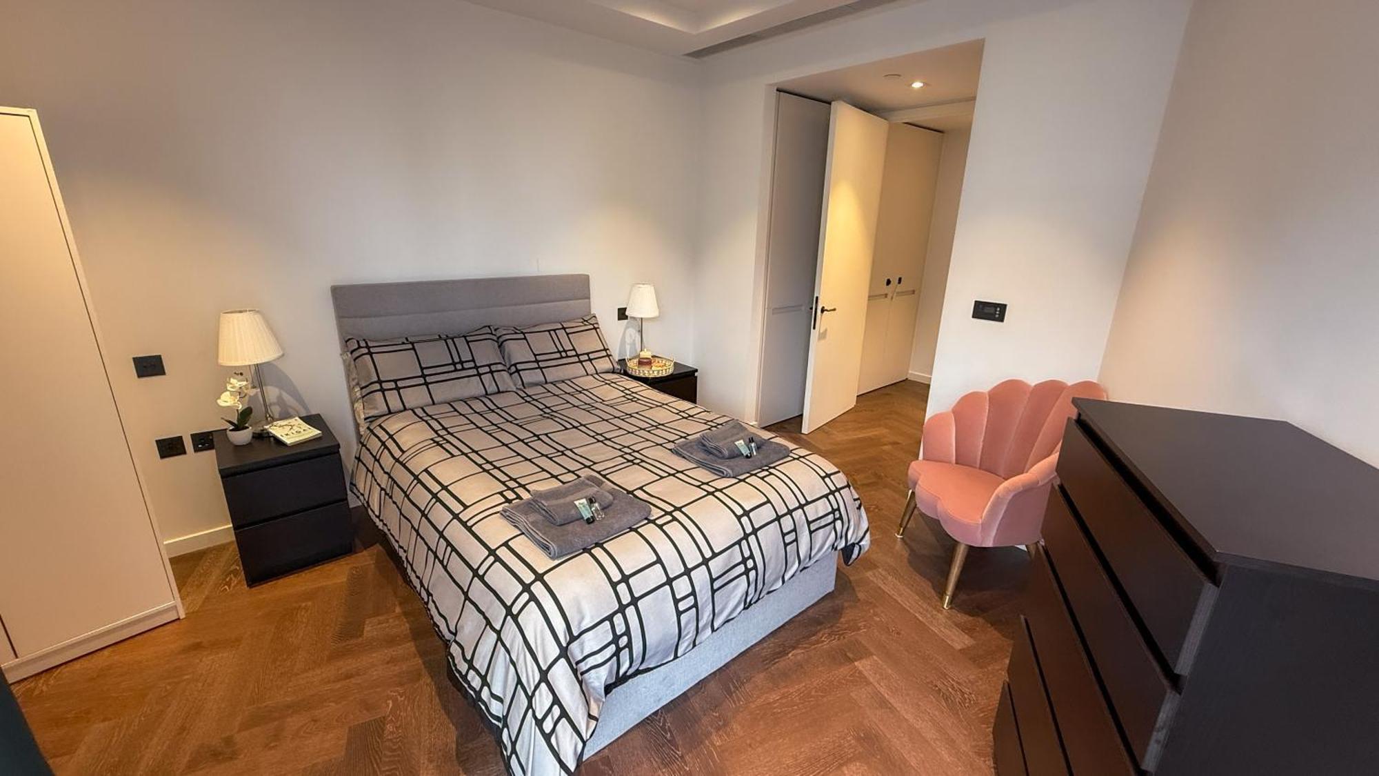 Luxury Apartment Steps From Battersea Power St And Close To Victoria & Chelsea London Exteriör bild