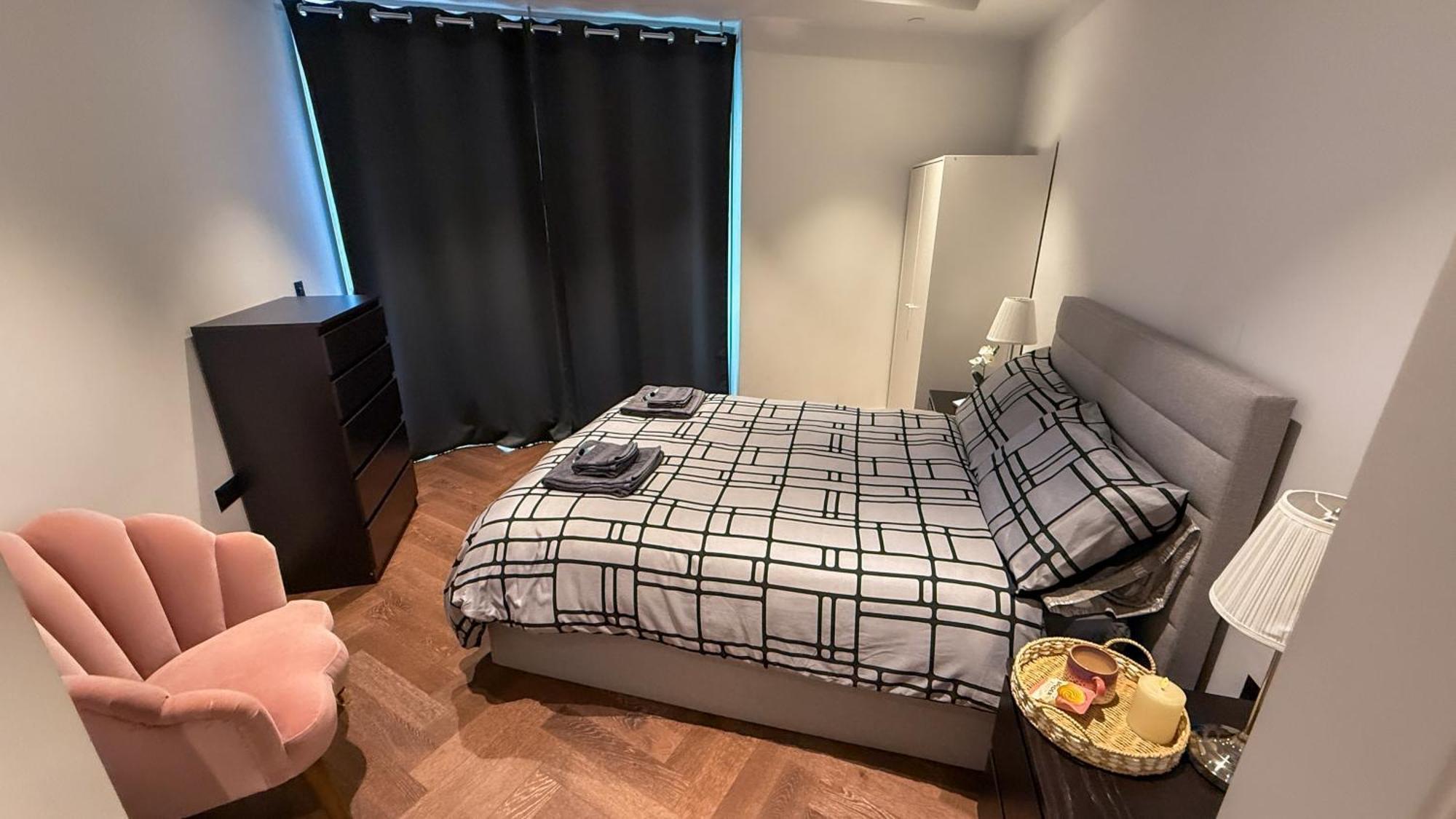 Luxury Apartment Steps From Battersea Power St And Close To Victoria & Chelsea London Exteriör bild